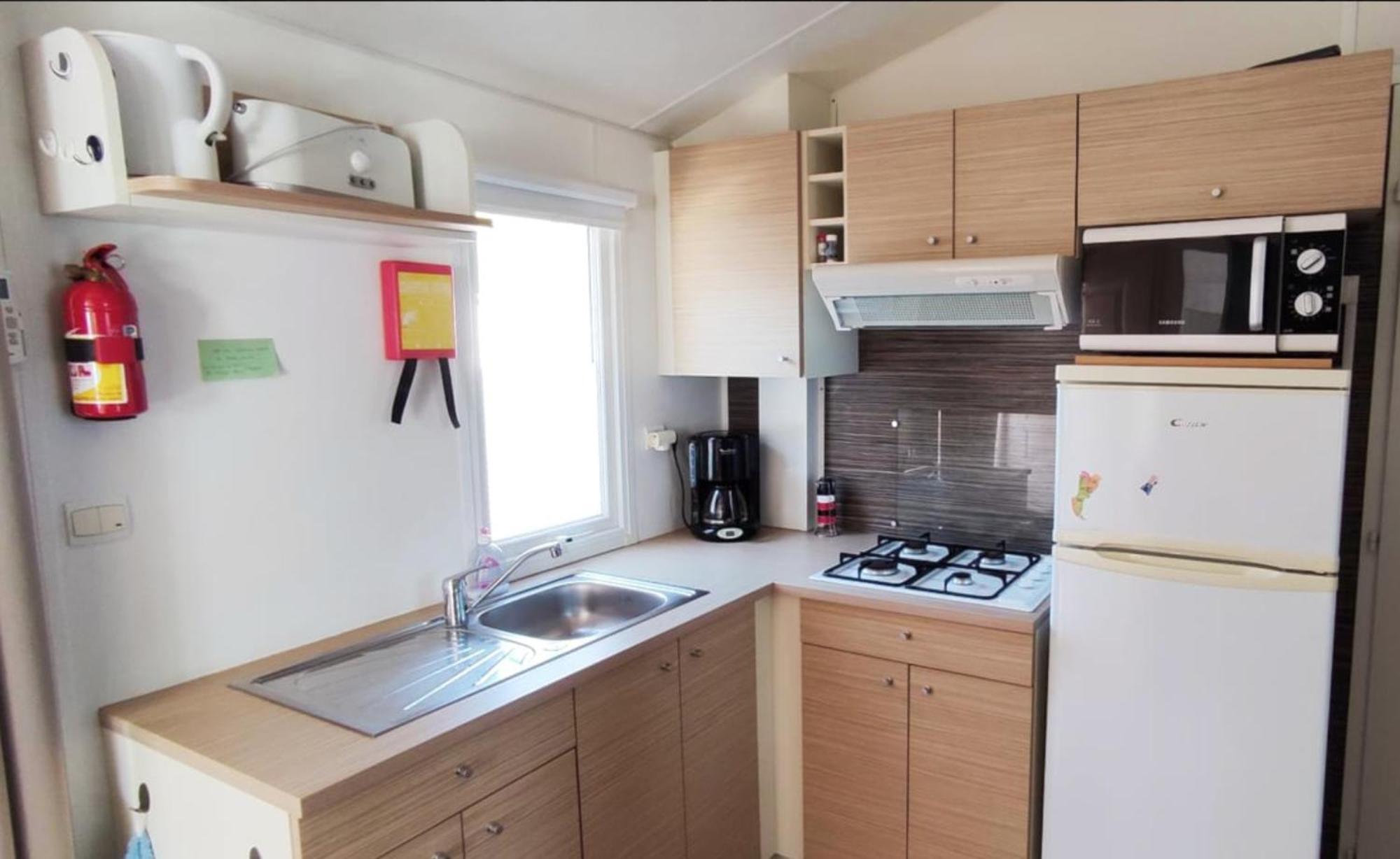 Camping Le Val Aux Fees - Broceliande Concoret المظهر الخارجي الصورة
