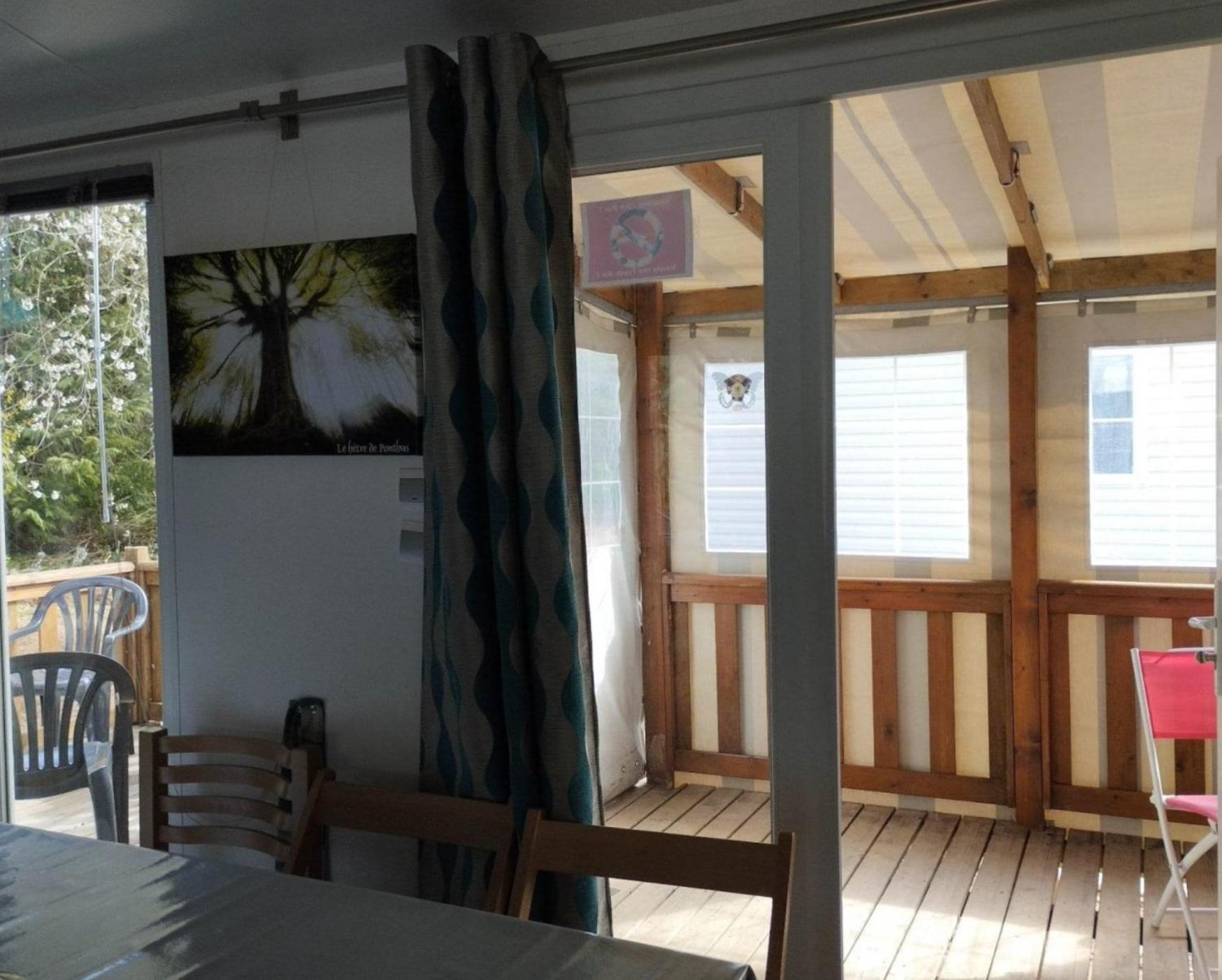 Camping Le Val Aux Fees - Broceliande Concoret المظهر الخارجي الصورة