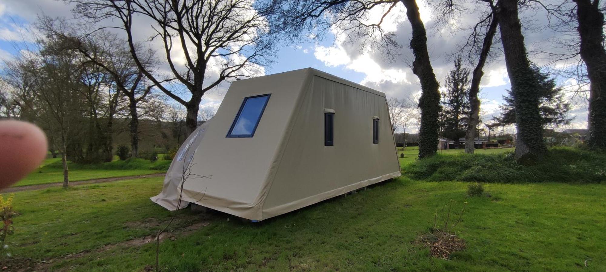 Camping Le Val Aux Fees - Broceliande Concoret المظهر الخارجي الصورة