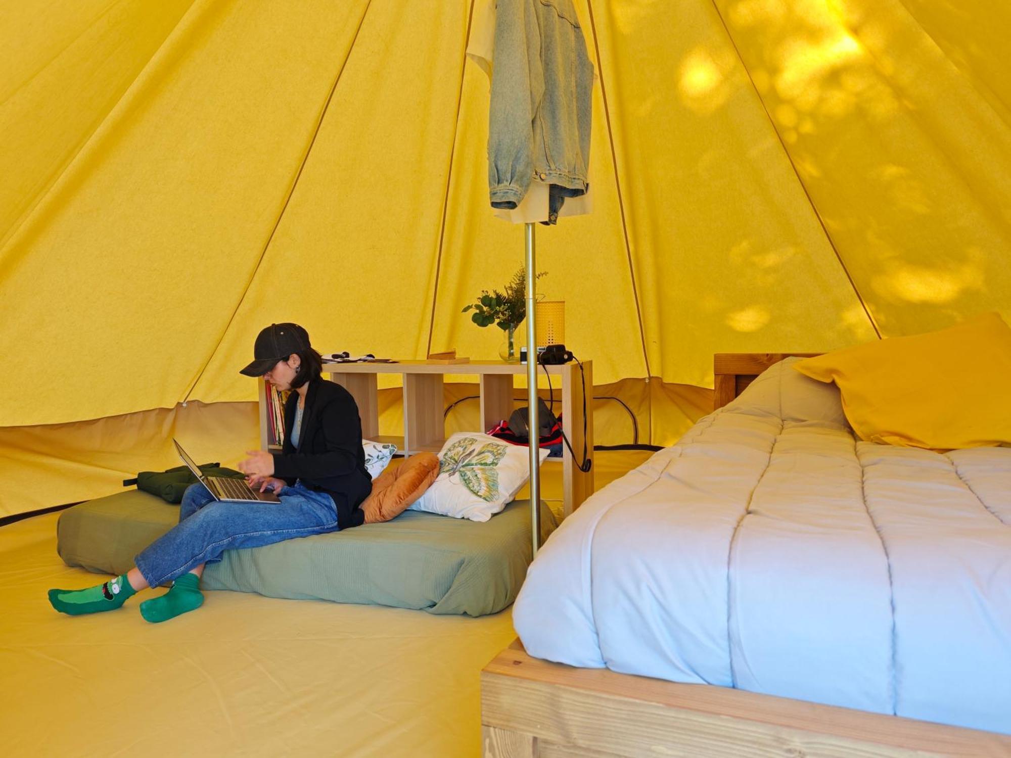 Camping Le Val Aux Fees - Broceliande Concoret الغرفة الصورة